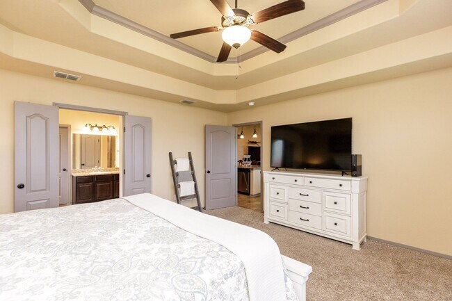 Building Photo - 7921 Pavo Real St