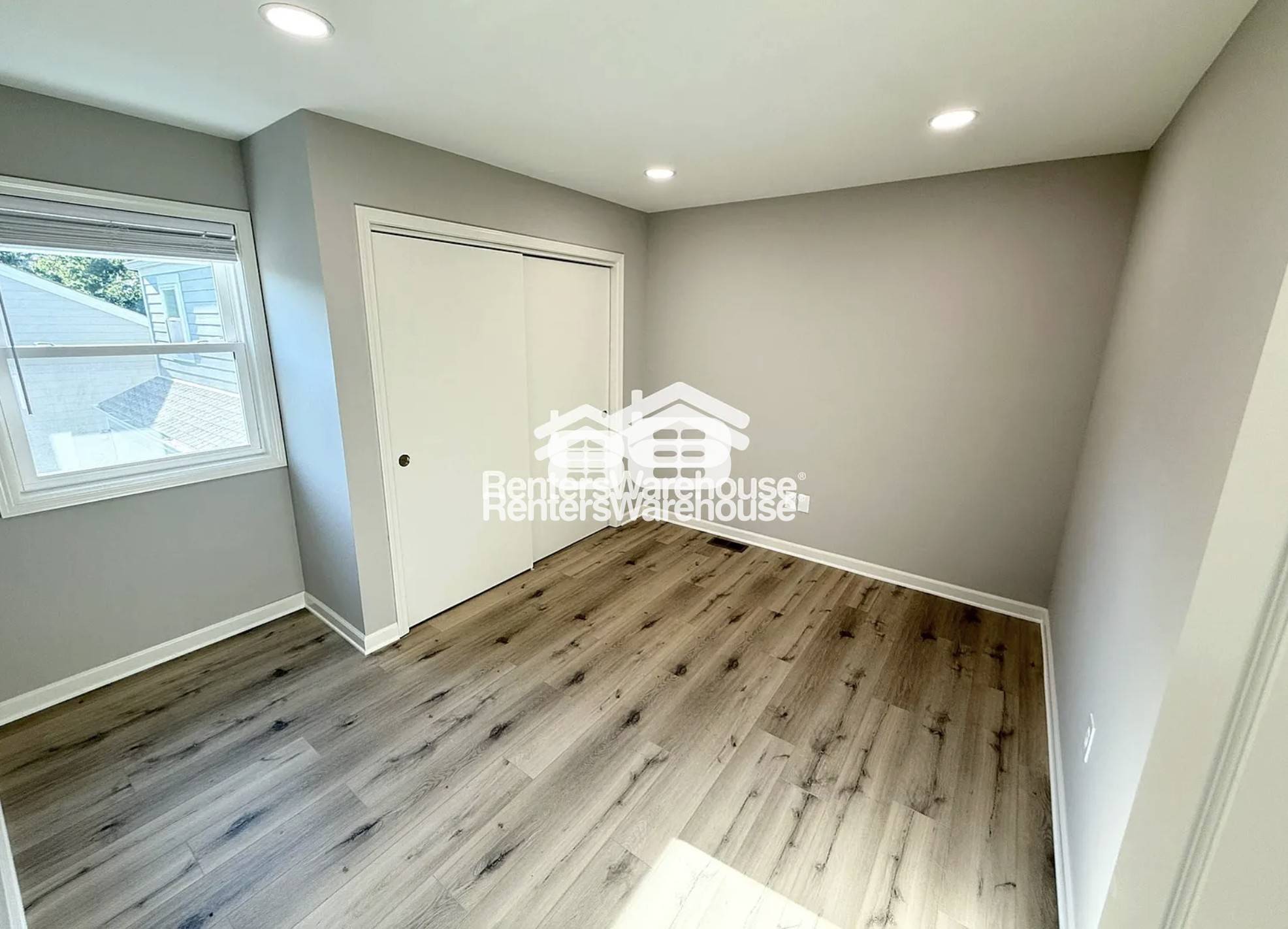 Building Photo - 7101 W 69th St