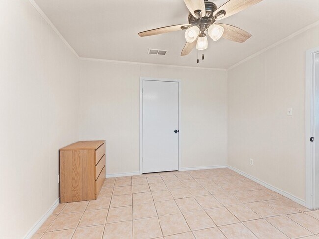 Building Photo - 510 Overlook Dr