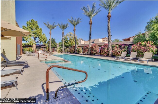 Building Photo - 1850 E Maryland Ave