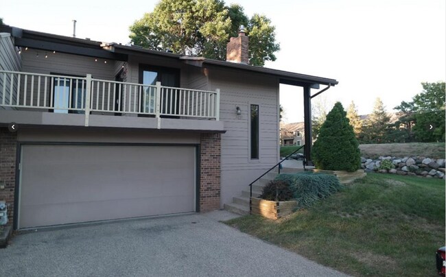 Tuck under 2 car garage - 14639 Hampshire Pl