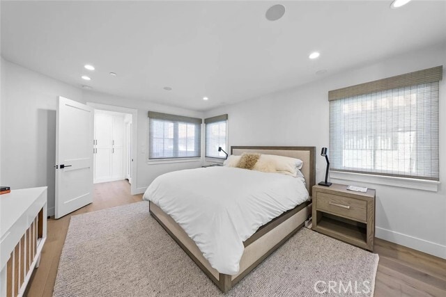 Building Photo - 309 Crest Dr