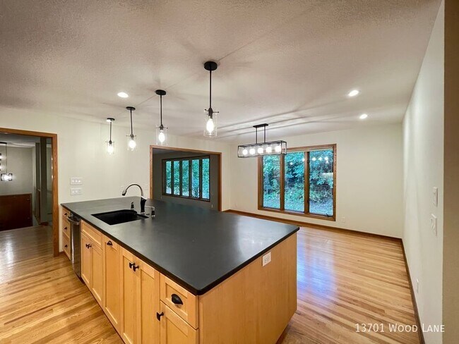 Building Photo - 13701 Wood Ln