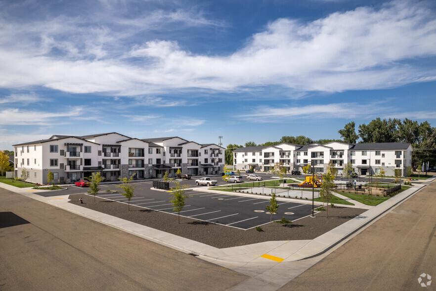 Building One - Stone Creek Apartments