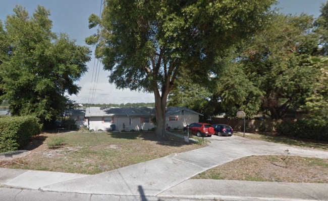 Building Photo - 737 Lake Martha Dr NE