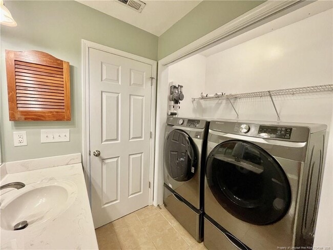 Building Photo - 1607 Pendleton Ct