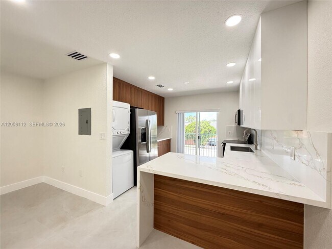 Building Photo - 3514 W 76th St