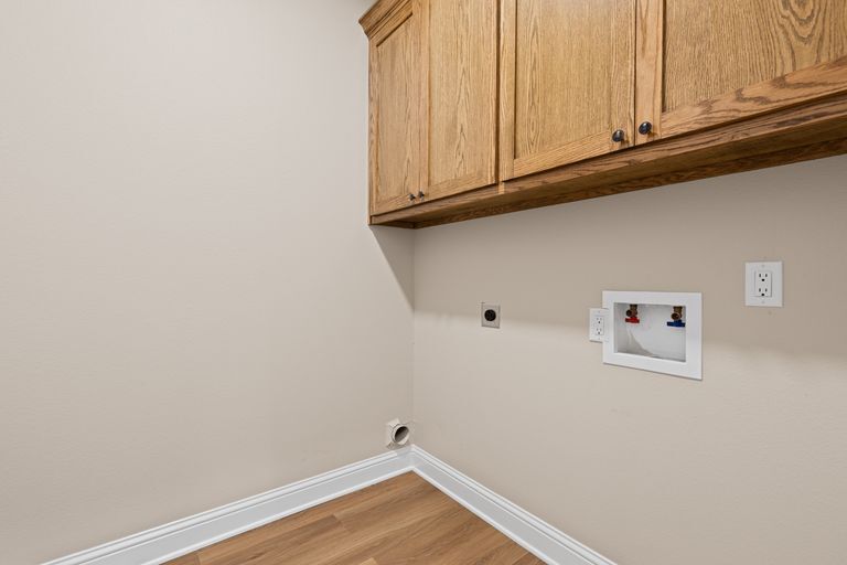 laundry room - 225 S Pine St