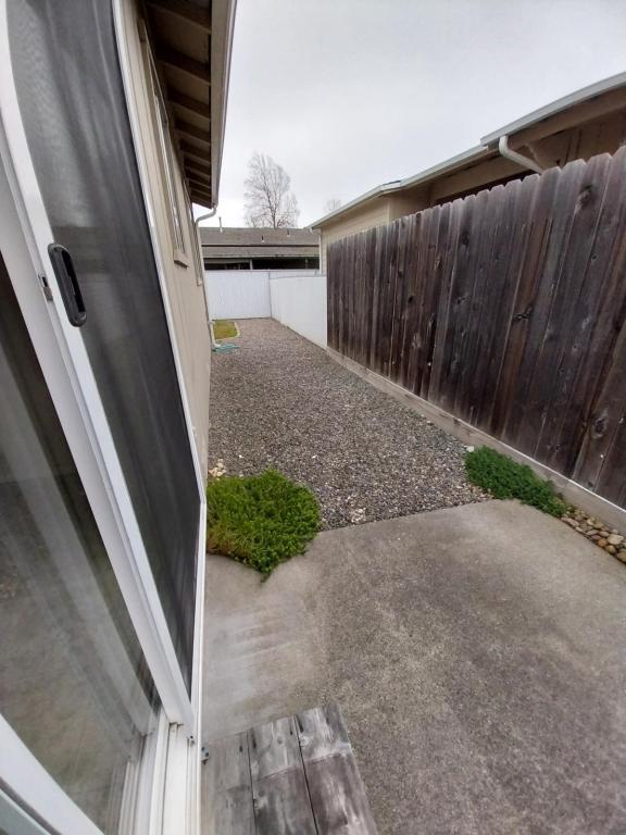 Building Photo - 1312 Dowell Rd