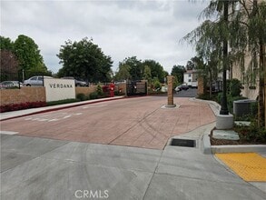 Building Photo - 3836 Verdana Cir