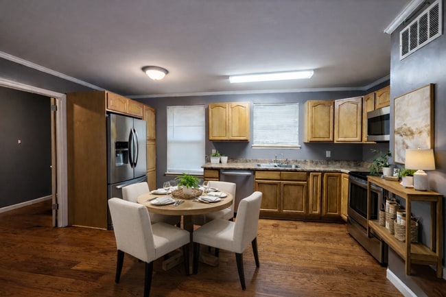 Building Photo - $1325.00 3 Bedroom 1 Bath Ranch Home