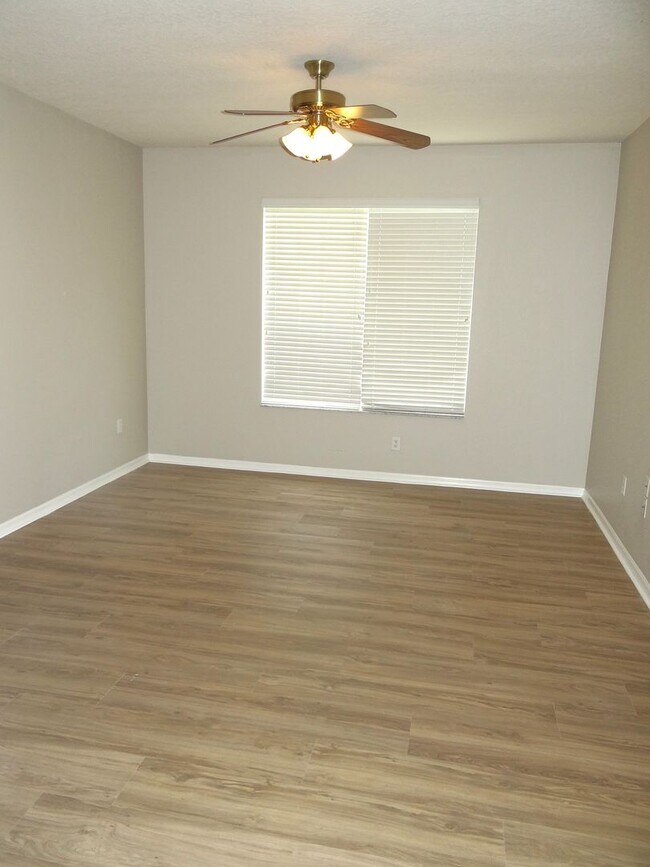Building Photo - 11112 Wildcat Dr