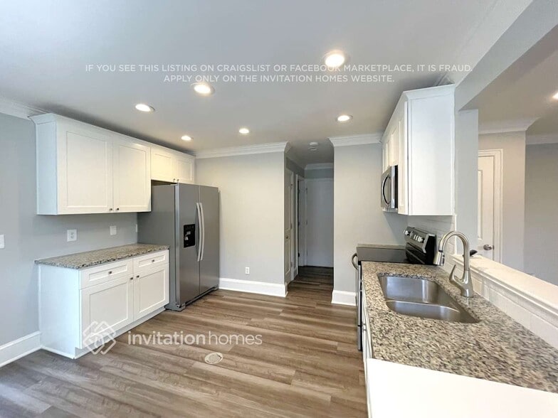 Building Photo - 4702 Sedgelane Dr