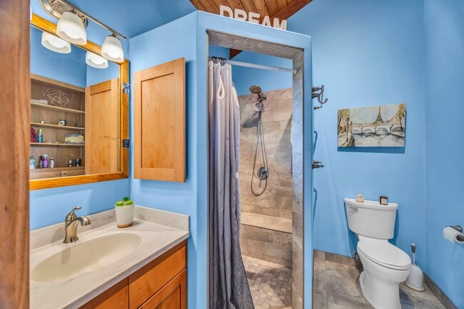 Building Photo - Fully Furnished 4BR in Kula. Garage, Bonus...
