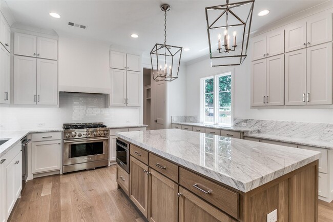 Building Photo - 7519 Taos Rd