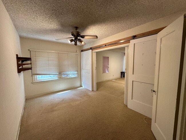 Building Photo - Charming 2-Bedroom Home in Oleander