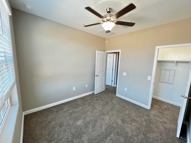 Building Photo - 1255 N Arizona Ave