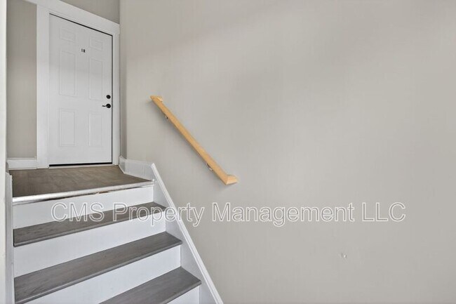 Building Photo - 378 Grand St