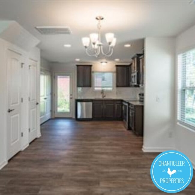 Building Photo - 1216 Haybrook Ln