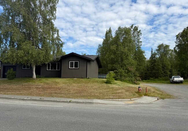 Building Photo - BRAND NEW REMODEL!