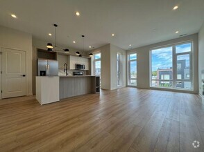 Building Photo - 3 bedroom in Chicago IL 60641