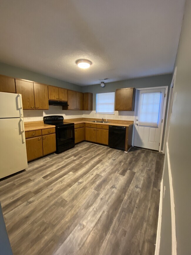 Building Photo - 1524 Tramway Ct