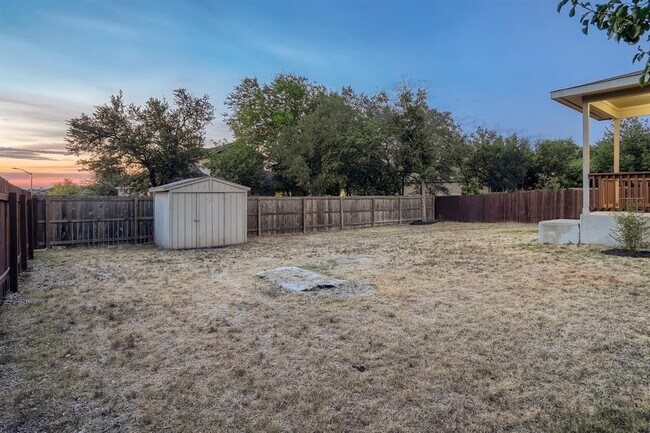 Building Photo - 1813 Paseo Verde Dr