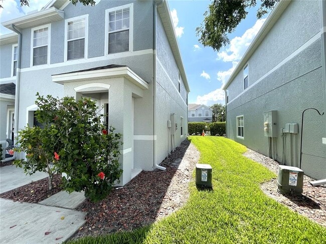 Building Photo - 6898 47th Ln N