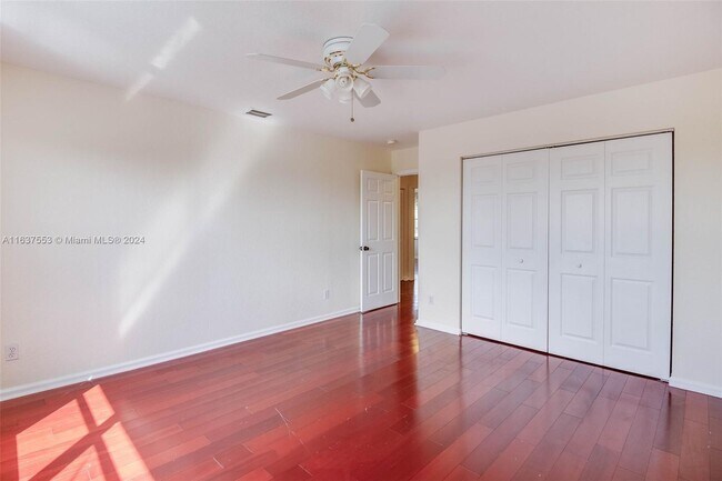 Building Photo - 2231 SW 164th Ave