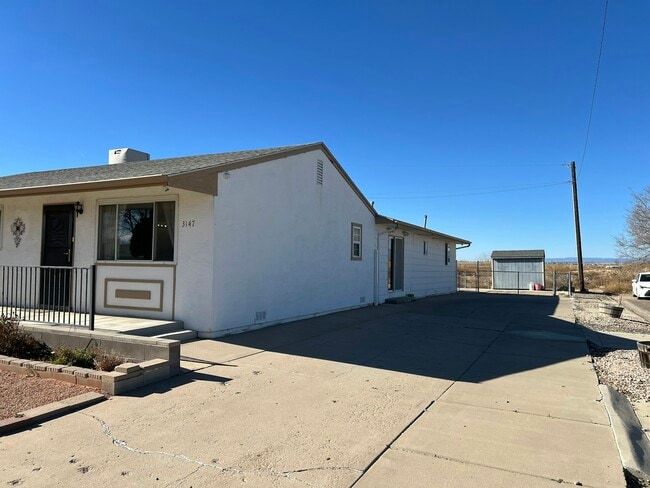 Building Photo - 3147 Skyview Ave