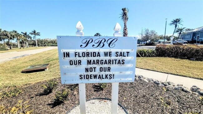 Building Photo - 958 Sandpiper Cir