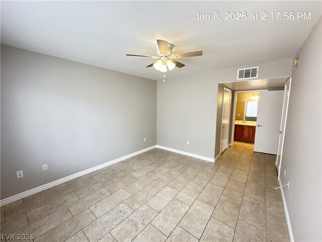 Building Photo - 5710 E Tropicana Ave