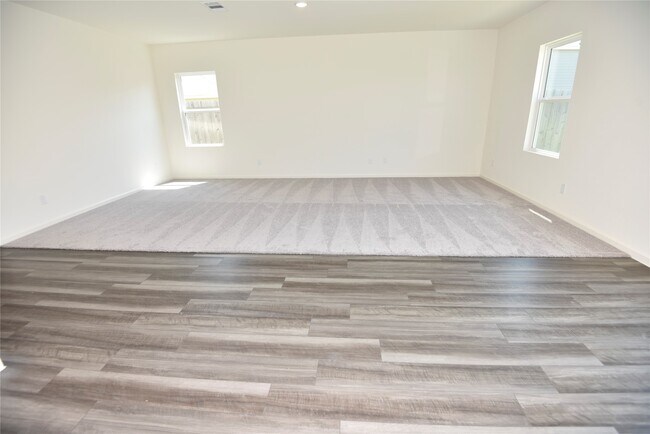 Building Photo - 21654 Cottage Ln