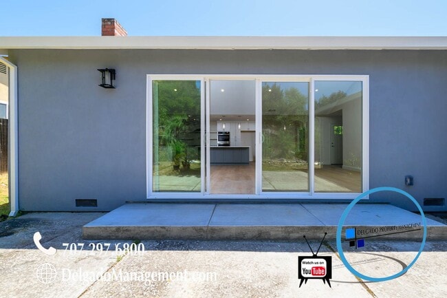 Building Photo - Central Benicia newly remodeled 3 bedroom home