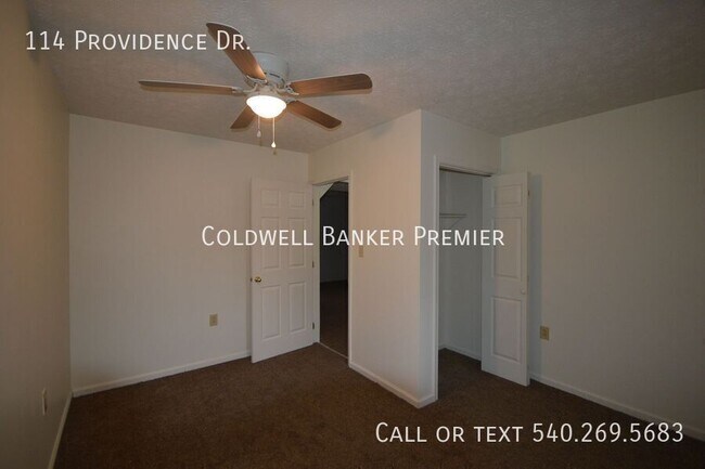 Building Photo - 114 Providence Dr