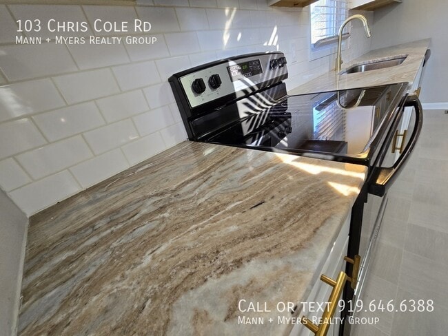 Building Photo - 103 Chris Cole Rd