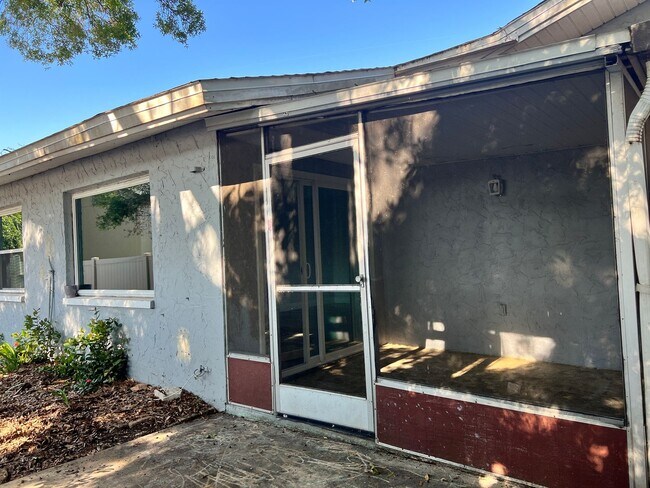 Building Photo - 4042 Audubon Dr