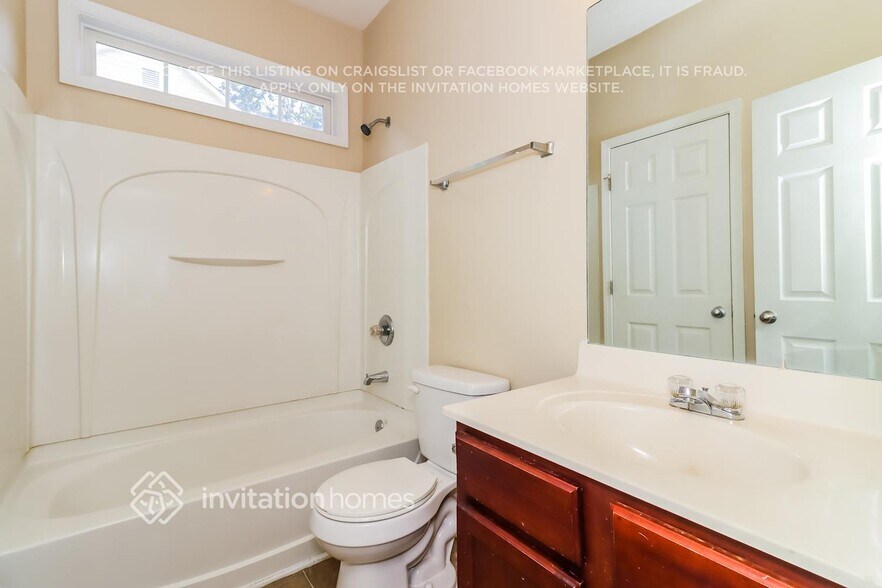 Building Photo - 5626 Grammercy