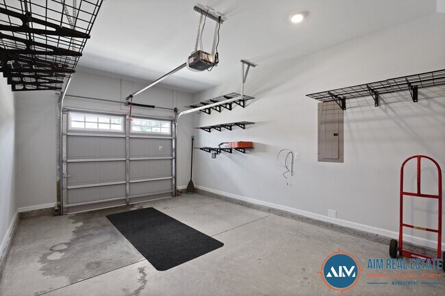 Building Photo - Spacious and Modern 4BR Home in Millstone ...