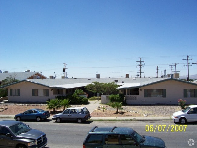 Building Photo - 2800 Harrison St