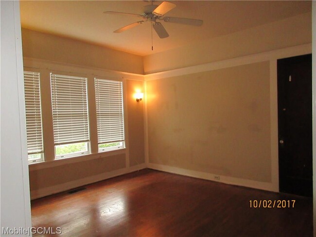 Building Photo - 1576 Dauphin St