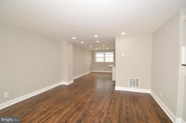 Building Photo - 1223 Newfield Rd