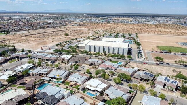 Building Photo - 3824 Tierra Lisboa Ln