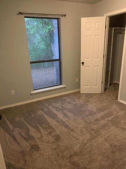 2nd Bedroom - 1925 Lovers Ln