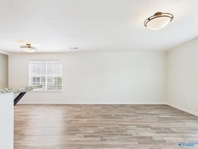 Building Photo - 263 Waters Edge Ln