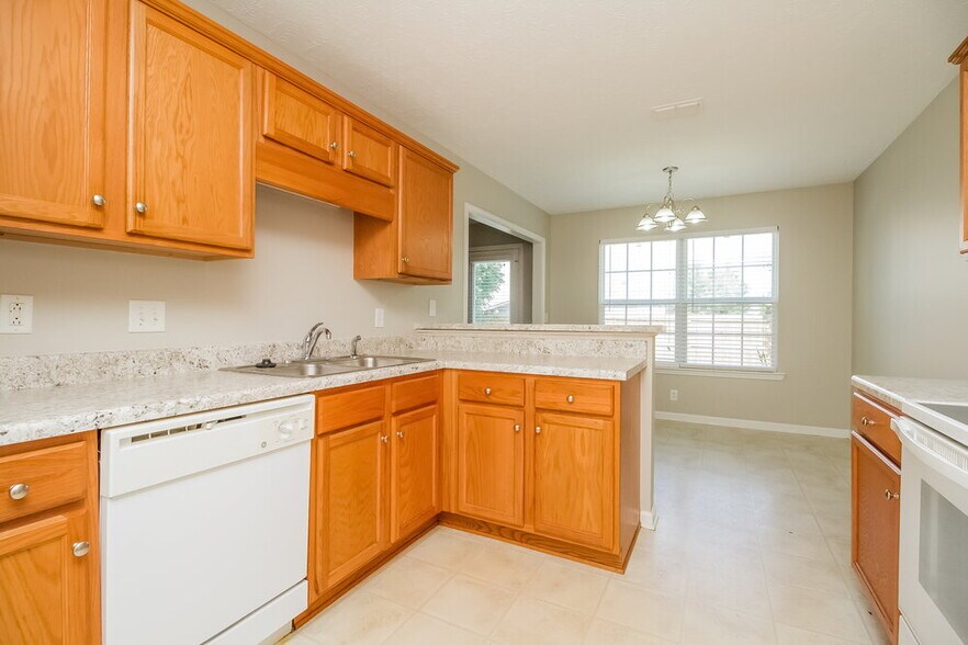 Building Photo - 3221 Lexmark Cir