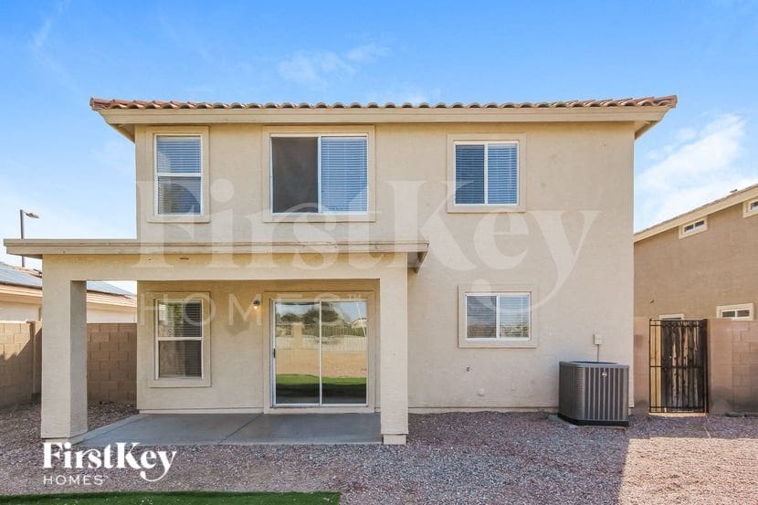 Building Photo - 850 S 223rd Ln