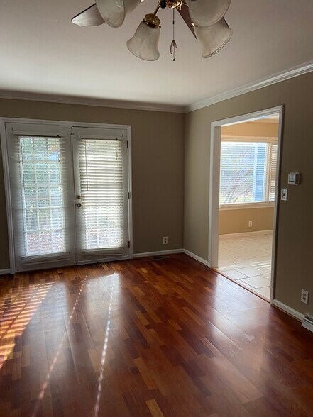 Building Photo - 4 Holdsworth Ct