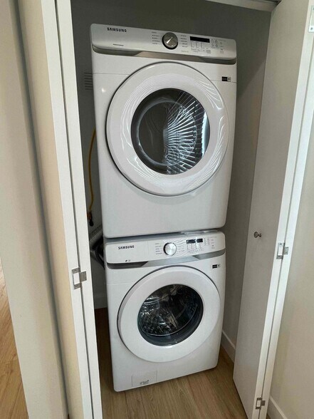 Building Photo - 1128 19th St