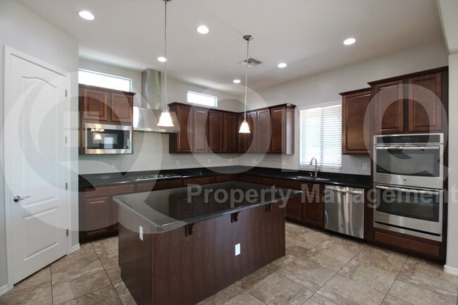 Building Photo - 4167 E Glacier Pl